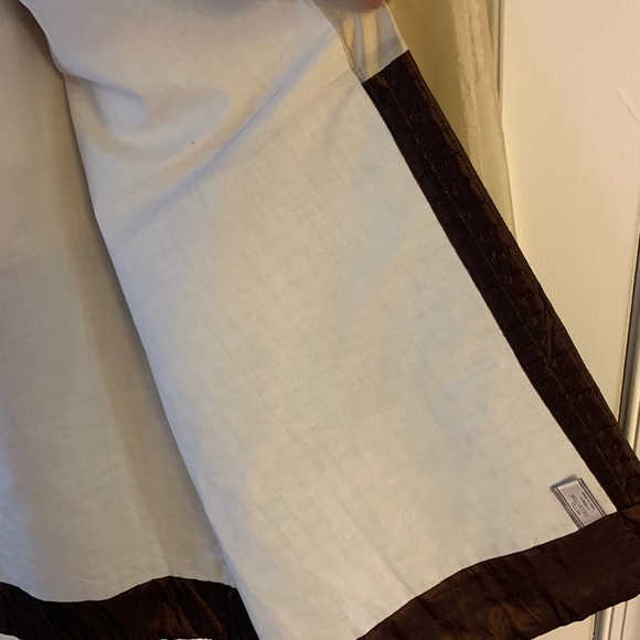 Beautiful color block curtains - Picture 2 of 5